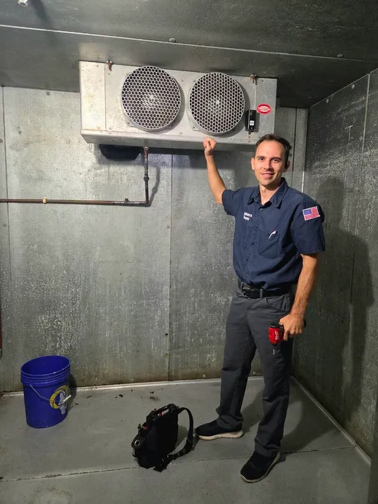 Commercial and residential refrigerator repair service in Irvine, CA